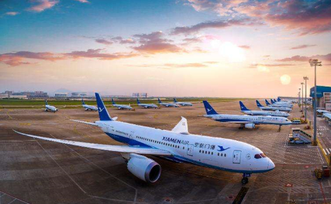 哈密空运成都机场